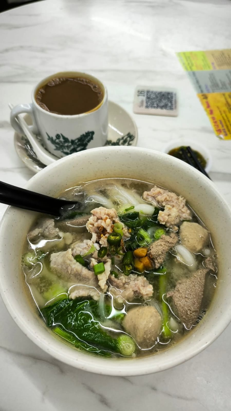 本頁圖片/檔案 - 大馬 早餐 湯麵+茶